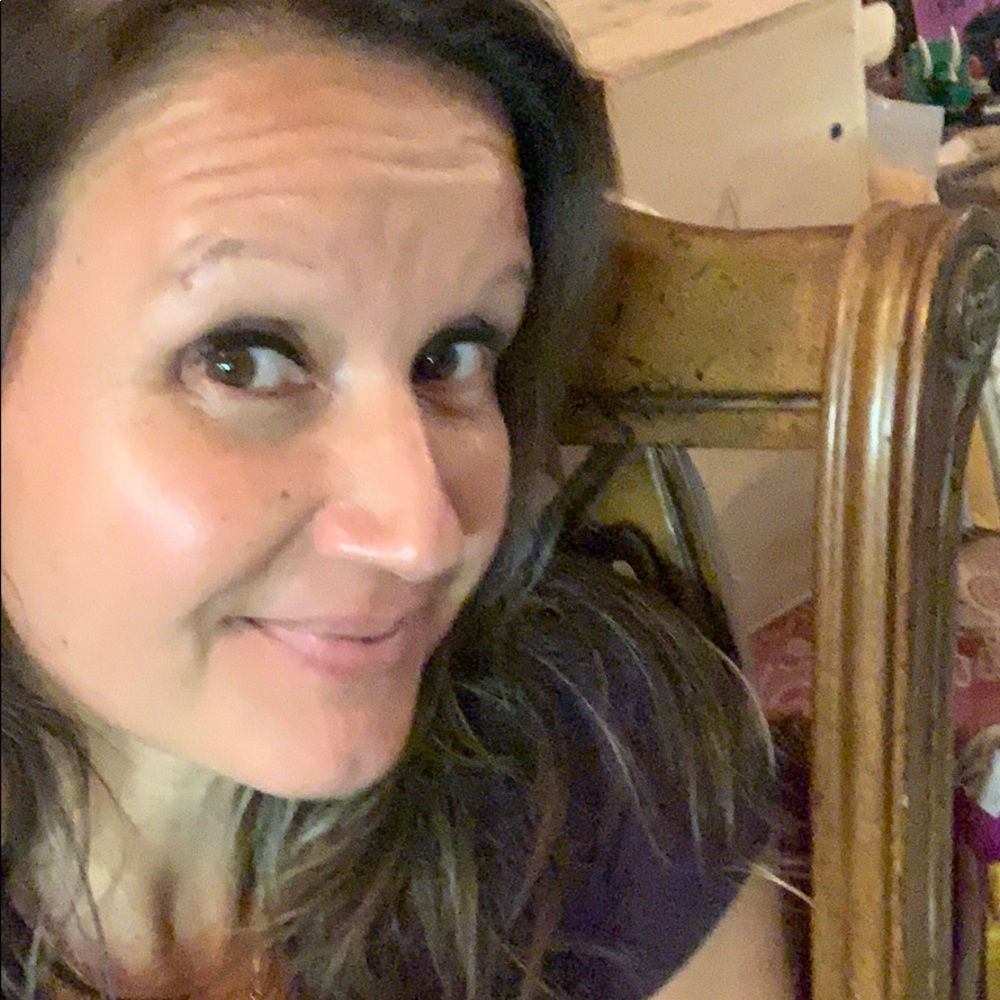Meet your Posher, Lisa